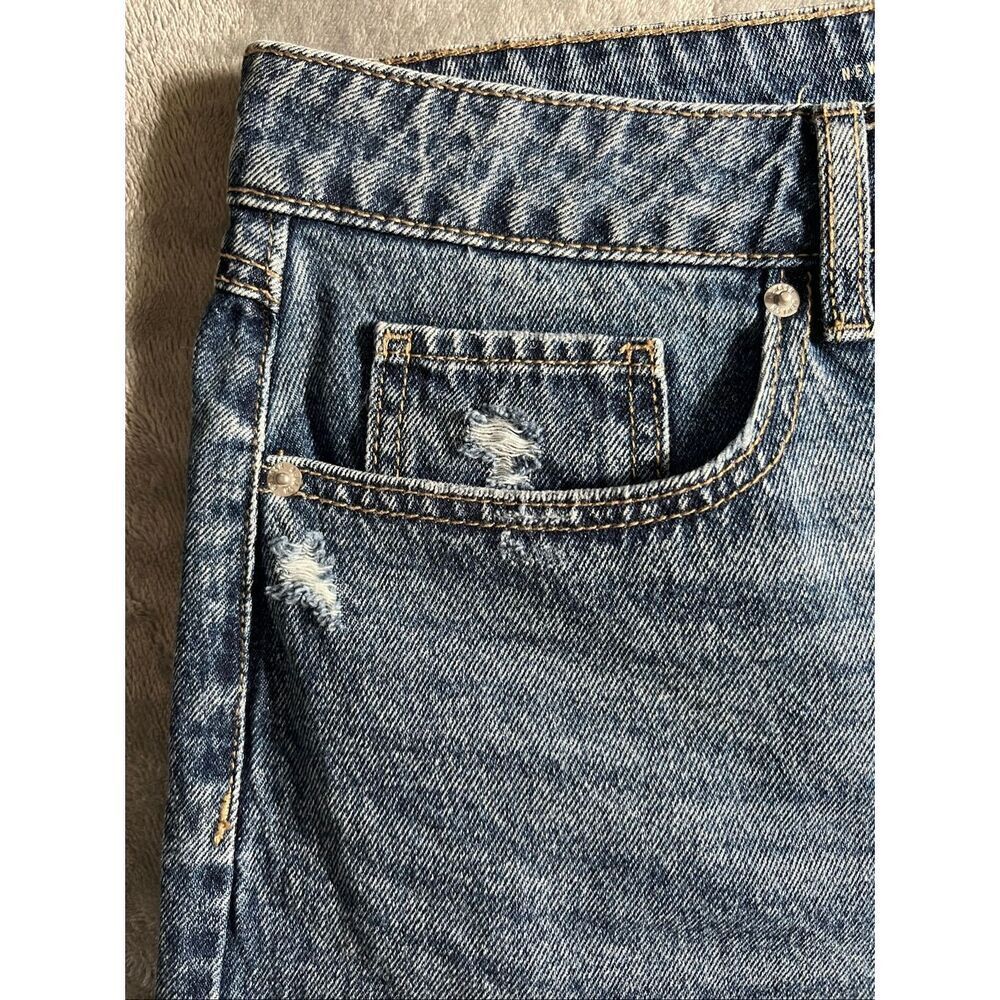Rewash Classic Medium Blue Denim Cutoff Shorts Low Pro Tomboy Shorts Sz 11/30 - Picture 4 of 10